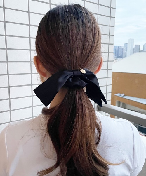 LUGG NAGG(ラグナグ)の「【LUGG NAGG】BIGリボンシュシュ(シュシュ・レディース・ブラウン/アイボリー/ブラック/ブラック系1/ベージュ系1/アイボリー系1・FREE)」の17枚目の写真