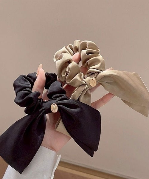 LUGG NAGG(ラグナグ)の「【LUGG NAGG】BIGリボンシュシュ(シュシュ・レディース・ブラウン/アイボリー/ブラック/ブラック系1/ベージュ系1/アイボリー系1・FREE)」の19枚目の写真