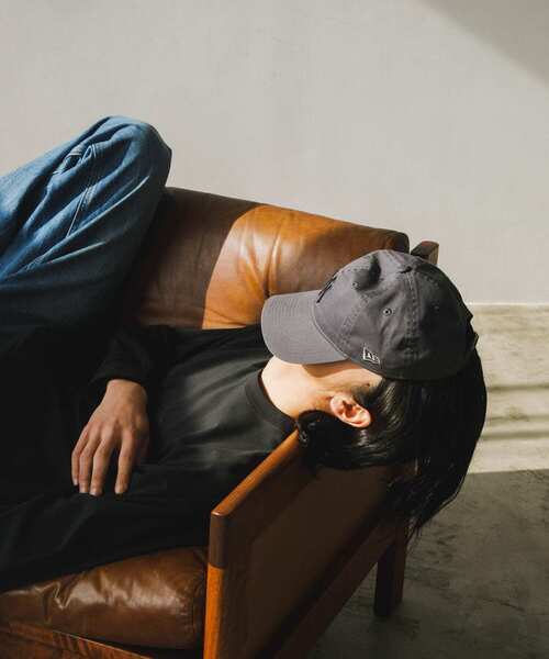 NEW ERA(ニューエラ)の「『別注』New Era×DOORS 920CS(キャップ・メンズ・チャコールグレー/アイボリー/ブラック/ネイビー・ONE)」の8枚目の写真