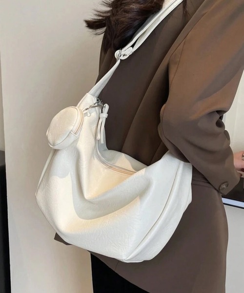 NOLITA LABORATORY（ノリータラボラトリー）の「【 NOLITA / ノリータ 】レザータイプ バッグチャーム 小物入れ 付 ショルダーバッグ クロスボディバッグ（ショルダーバッグ・レディース・ブラウン/オフホワイト/ブラック・FREE）」の4枚目の写真