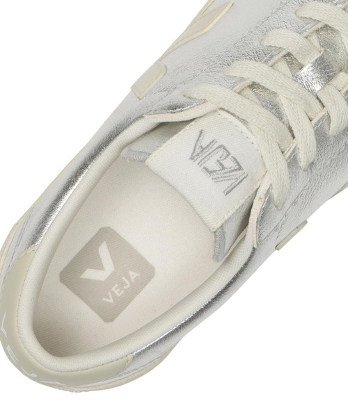 VEJA（ヴェジャ）の「VOLLEY　VJVO200749（スニーカー・メンズ・シルバー・37/38/39/40/36/42/43/44/41/45）」の7枚目の写真