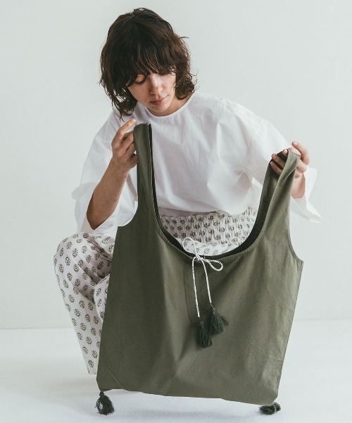 fog linen work(フォグリネンワーク)の「fog(フォグ)コットンアモリバッグ(ハンドバッグ・レディース・カーキ/ブラック/インディゴブルー/ライトベージュ・ONE SIZE)」の1枚目の写真