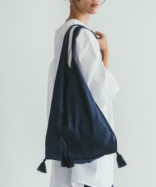 fog linen work(フォグリネンワーク)の「fog(フォグ)コットンアモリバッグ(ハンドバッグ・レディース・カーキ/ブラック/インディゴブルー/ライトベージュ・ONE SIZE)」の4枚目の写真