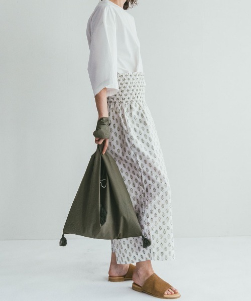 fog linen work(フォグリネンワーク)の「fog(フォグ)コットンアモリバッグ(ハンドバッグ・レディース・カーキ/ブラック/インディゴブルー/ライトベージュ・ONE SIZE)」の8枚目の写真