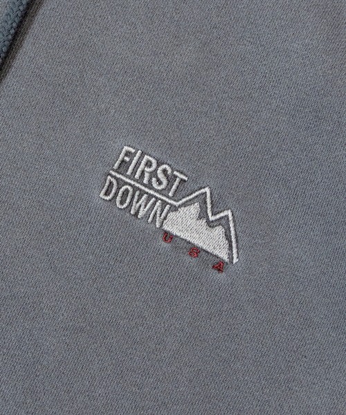 FIRST DOWN(ファーストダウン)の「FIRST DOWN LOGO HOODED ZIP SWEAT(スウェット・メンズ・ブラック/オートミール・L/XL/M)」の4枚目の写真