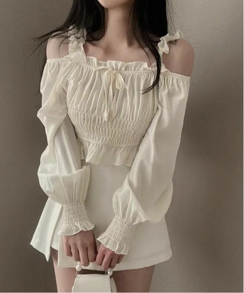 gossip！ロサンゼルス（ゴシップロサンゼルス）の「Y2K フリルリボンギャザーオフショルブラウス（Tシャツ/カットソー・レディース・ピンク/ホワイト/ブラック・FREE）」の9枚目の写真