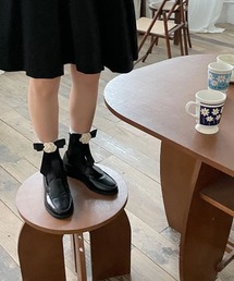 LADY LIKE（レディライク）の「【２色展開】カメリアフローラル刺繍リボン靴下（ソックス/靴下）」