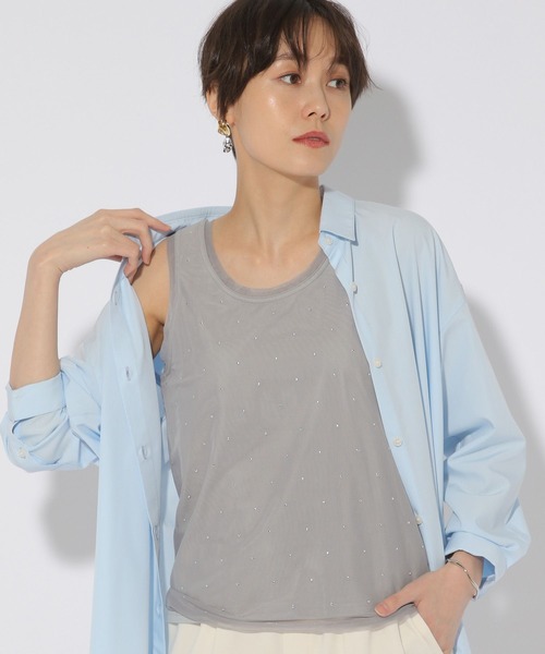 Elura(エルーラ)の「スタッズタンクトップ/323314(タンクトップ・レディース・ライトグレー/ライトブルー/ホワイト/ブラウン・FREE)」の2枚目の写真