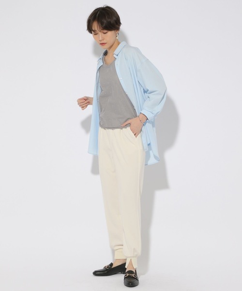 Elura(エルーラ)の「スタッズタンクトップ/323314(タンクトップ・レディース・ライトグレー/ライトブルー/ホワイト/ブラウン・FREE)」の6枚目の写真