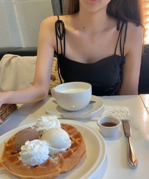 YUGA(ユーガ)の「YUGA_YGMC Ribbon camisole dress(ワンピース・レディース・ブラック/オフホワイト・M/S)」の20枚目の写真