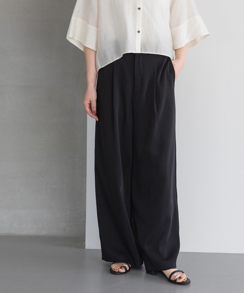 A part by（アパートバイ）の「【Sサイズ展開・洗える】イージーストレートパンツ（スラックス・レディース・ブラウン/ベージュ/ブラック/アイボリー・SMALL/MEDIUM）」の20枚目の写真