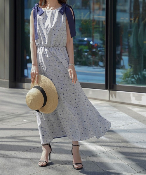 HUIT bouquet(ユイット)の「ショルダーリボン ワンピース Made with Liberty Fabric HUIT(ワンピース・レディース・ブルー系その他2/ブルー系その他・M/S)」の7枚目の写真