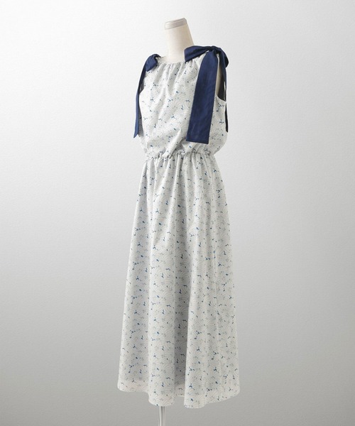 HUIT bouquet(ユイット)の「ショルダーリボン ワンピース Made with Liberty Fabric HUIT(ワンピース・レディース・ブルー系その他2/ブルー系その他・M/S)」の20枚目の写真