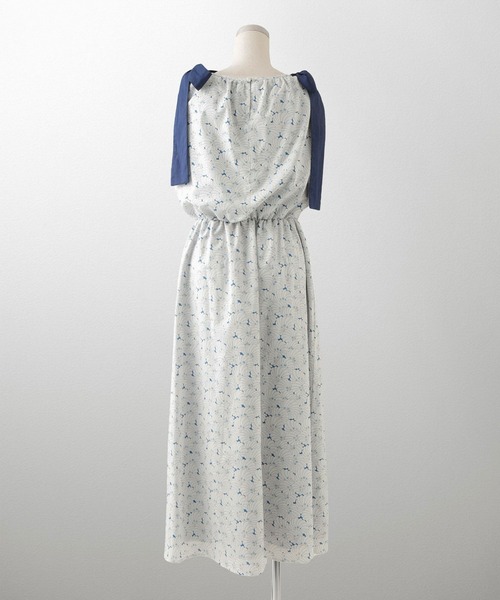 HUIT bouquet(ユイット)の「ショルダーリボン ワンピース Made with Liberty Fabric HUIT(ワンピース・レディース・ブルー系その他2/ブルー系その他・M/S)」の19枚目の写真