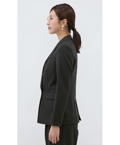 AOYAMA(アオヤマ)の「【洗える・ストレッチ・防シワ】定番!黒無地ダブルジャケット|オフィス&通勤&入卒&オケージョン|セットアップ着用可・大きいサイズあり|(スーツジャケット・レディース・ブラック・9号/11号/13号/15号/7号/5号/17号)」の13枚目の写真