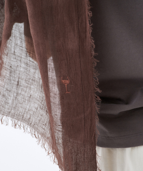 IENA（イエナ）の「NIMNIMDUAI/ニムニムデュアイ LINEN GAUZE リネンストール（ストール/ショール・レディース・ブラウン/ライトグリーン/ピンク/ベージュ/ネイビー/オレンジ・FREE）」の12枚目の写真