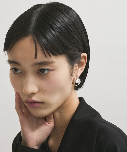 ADAM ET ROPE'(アダムエロペ)の「LES BIJOUX メタルボールピアス(ピアス(両耳用)・レディース・ゴールド/シルバー・FREE)」の3枚目の写真