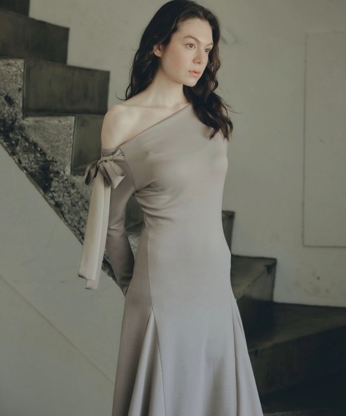 NOTRE emor ワンピースoneshoulder ribbon dress one shoulder ribbon dress（ワンピース）｜NOTREemor（ノートルエモア