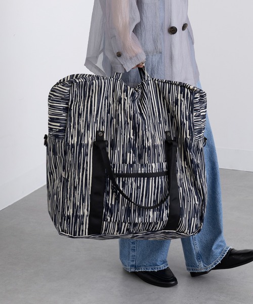 cache cache（カシュ カシュ）の「【cache cache】パッカブルナイロンボストン 大容量 旅行バッグ（ボストンバッグ・レディース・その他2/ベージュ/マルチ/ブラック/レオパード/グレー・FREE）」の9枚目の写真