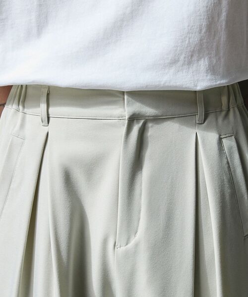 ANEDIST(アンディスト)の「ボックスタックワイドストレートパンツ(スラックス・メンズ・グリーン/ベージュ/ブラック・M/L)」の15枚目の写真