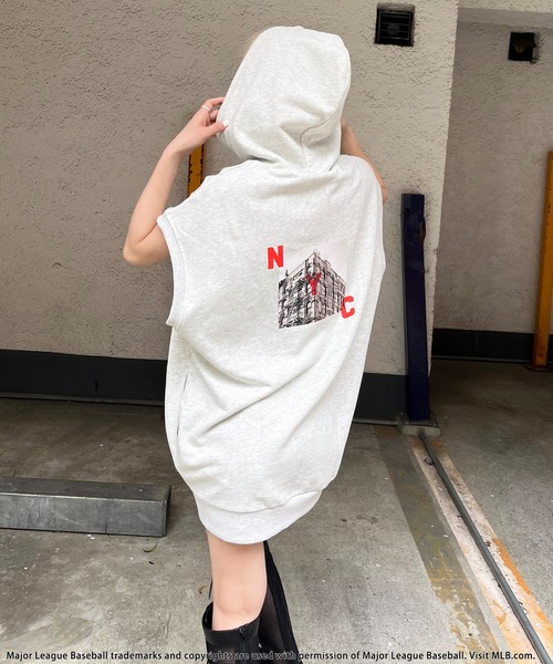 BACK TO THE FIELD（バック トゥー ザ フィールド）の「【MLB】フォトアートBIGパーカー（パーカー・レディース・グレー/ブラック/グリーン・FREE）」の10枚目の写真