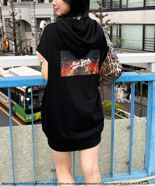 パーカー 「MLB」フォトアートBIGパーカー レディース BACK TO THE FIELD パーカー 「MLB」フォトアートBIGパーカー