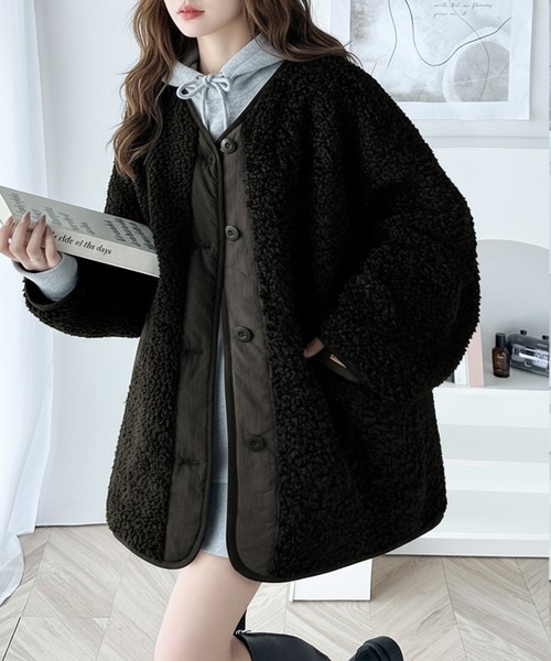 Java(ジャバ)の「《JaVaジャバコラボ》オーバーサイズがトレンド!異素材切り替え配色ボアジャケット♪ アウター(ブルゾン・レディース・ブラック/アイボリー/カーキ/ベージュ・LARGE/MEDIUM/SMALL/X-LARGE)」の11枚目の写真