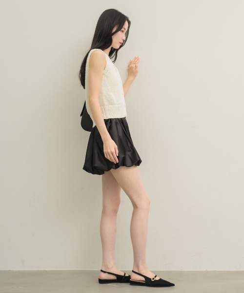 NEUNA(ヌナ)の「サテンバルーンミニスカート(スカート・レディース・オフホワイト/ブラック・MEDIUM/X-LARGE/LARGE)」の22枚目の写真