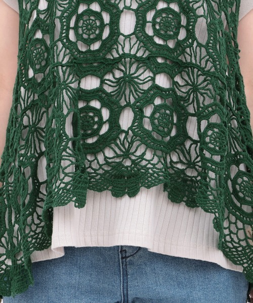 チチカカ（チチカカ）の「かぎ編み風刺繍ベスト（ベスト・レディース・ナチュラル/グリーン/チャコールグレー・FREE）」の19枚目の写真