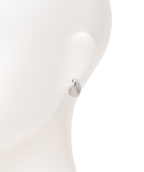 SHIPS(シップス)の「シェル モチーフ ピアス(ピアス(両耳用)・レディース・ゴールド/シルバー・ONE SIZE)」の3枚目の写真