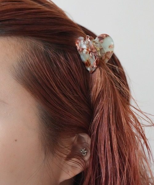 Port(ポート)の「【 Port / ポート 】 ハート シェイプ ミニ ヘアクリップ(バレッタ/ヘアクリップ・レディース・マルチ/ベージュ/イエロー/ホワイト/ブラウン/ベージュ系その他/レッド・FREE)」の7枚目の写真