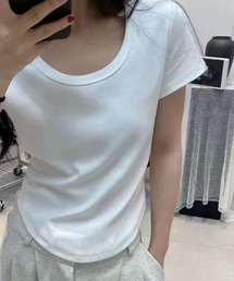 ラウンドネック」に該当するレディースのTシャツ/カットソー