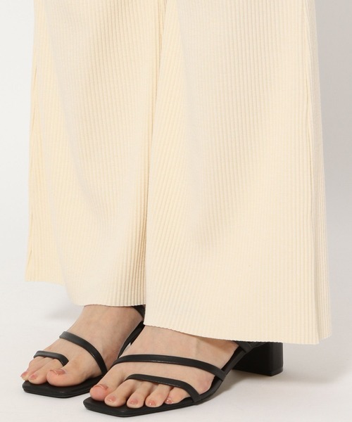 LOWRYS FARM（ローリーズファーム）の「カットリブセミフレアパンツ 496537（その他パンツ・レディース・その他19/アイボリー/ブラック/ブラウン/レッド/パープル/ネイビー/グレー・MEDIUM/LARGE）」の20枚目の写真