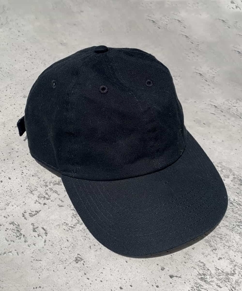 a.v.v(アーヴェヴェ)の「【NEW HATTAN】 ツイルキャップ(キャップ・メンズ・ブラック・46)」の1枚目の写真
