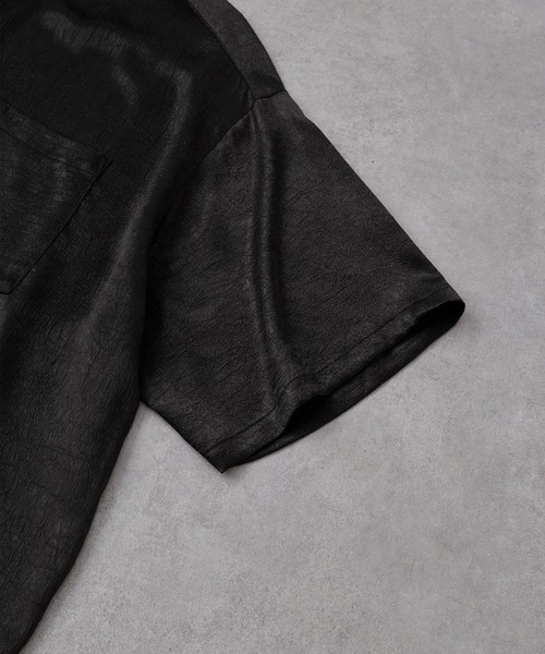 EMMA CLOTHES(エマクローズ)の「オーバーサイズ シワ加工ドレープ レギュラーカラー半袖シャツ(シャツ/ブラウス・メンズ・ダークネイビー/チャコール/ブラック・M/L)」の11枚目の写真