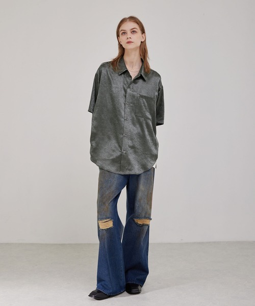 EMMA CLOTHES(エマクローズ)の「オーバーサイズ シワ加工ドレープ レギュラーカラー半袖シャツ(シャツ/ブラウス・メンズ・ダークネイビー/チャコール/ブラック・M/L)」の22枚目の写真