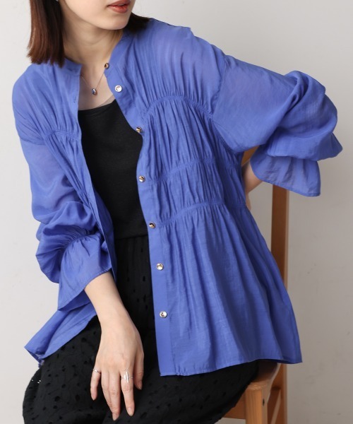 Bou Jeloud（ブージュルード）の「シアーギャザーブラウス（シャツ/ブラウス・レディース・ブルー/ブラック/ブラウン/オフホワイト・FREE）」の4枚目の写真