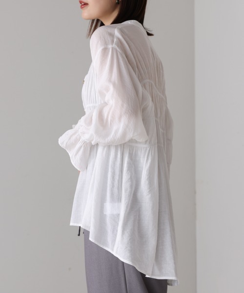 Bou Jeloud（ブージュルード）の「シアーギャザーブラウス（シャツ/ブラウス・レディース・ブルー/ブラック/ブラウン/オフホワイト・FREE）」の10枚目の写真