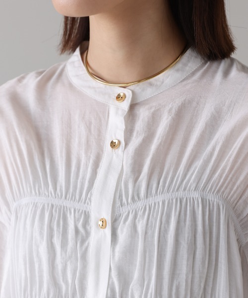 Bou Jeloud（ブージュルード）の「シアーギャザーブラウス（シャツ/ブラウス・レディース・ブルー/ブラック/ブラウン/オフホワイト・FREE）」の15枚目の写真