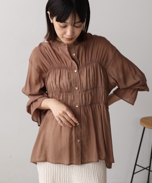 Bou Jeloud（ブージュルード）の「シアーギャザーブラウス（シャツ/ブラウス・レディース・ブルー/ブラック/ブラウン/オフホワイト・FREE）」の18枚目の写真