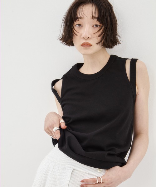 CINOH（チノ）の「【CINOH/チノ】《STUDIOUS別注》RINGER TANK TOP/リンガータンクトップ（タンクトップ・レディース・ブラック系その他/ブラック/キナリ/ホワイト・36）」の6枚目の写真
