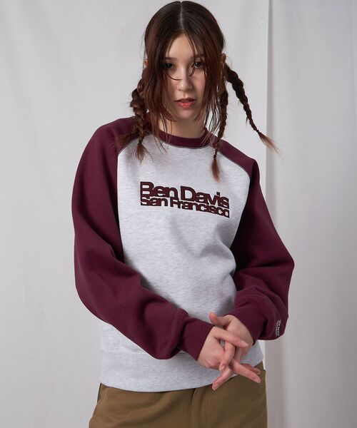 BEN DAVIS(ベンデイビス)の「【BEN DAVIS(ベンデイビス)】CENTER LOGO RAGLAN CREW (70's FIT) / スウェット ラグラン クルーネック 刺繍 裏起毛(スウェット・メンズ・バーガンディー/ブラック/アッシュグレー/ブルーグレー・X-LARGE/LARGE/MEDIUM)」の4枚目の写真