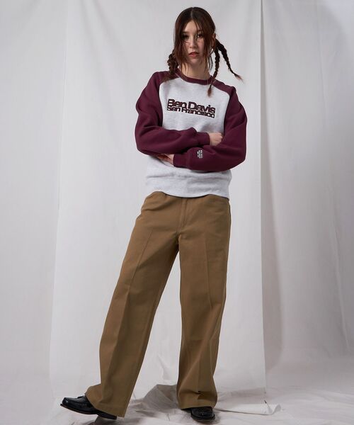 BEN DAVIS(ベンデイビス)の「【BEN DAVIS(ベンデイビス)】CENTER LOGO RAGLAN CREW (70's FIT) / スウェット ラグラン クルーネック 刺繍 裏起毛(スウェット・メンズ・バーガンディー/ブラック/アッシュグレー/ブルーグレー・X-LARGE/LARGE/MEDIUM)」の6枚目の写真