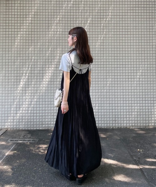hinari（ヒナリ）の「ワッシャーティアードキャミワンピース