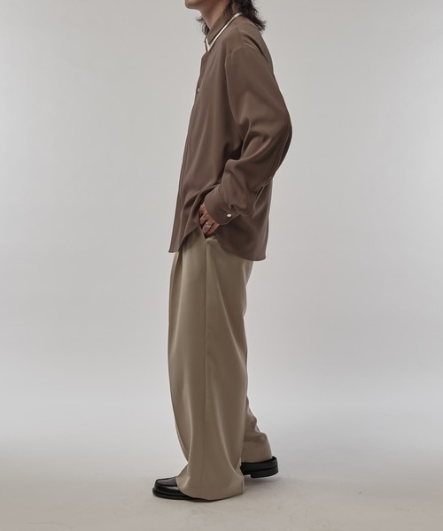 CULLNI（クルニ）の「【CULLNI/クルニ】 レイヤードカラー比翼シャツ（シャツ/ブラウス・メンズ・ブラック/ブラウン/ダークグレー・1/2）」の21枚目の写真