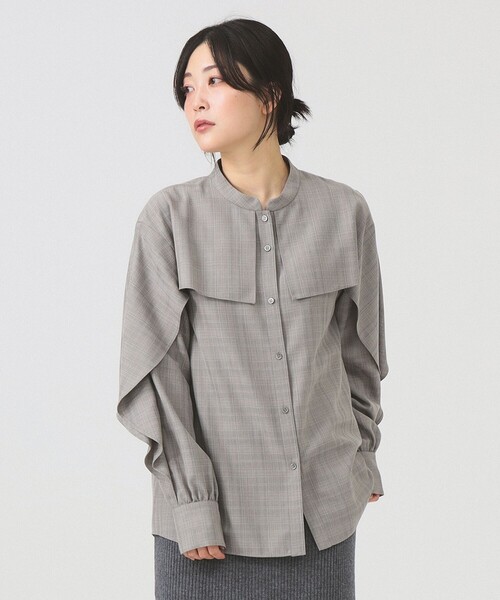 Ray BEAMS（レイビームス）の「RBS / バンドカラーケープ ブラウス（シャツ/ブラウス・レディース・ホワイト/ライトグレー・ONE SIZE）」の6枚目の写真