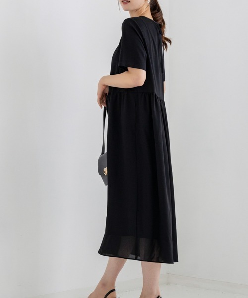 Sono(ソーノ)の「【新作5/8発売】ご自宅でお洗濯可能/UVカット/ストレッチ/接触冷感【SONO/ソーノ】エッセンシャルコットンTeeワンピース(ワンピース・レディース・ネイビー/ブラック・F)」の4枚目の写真
