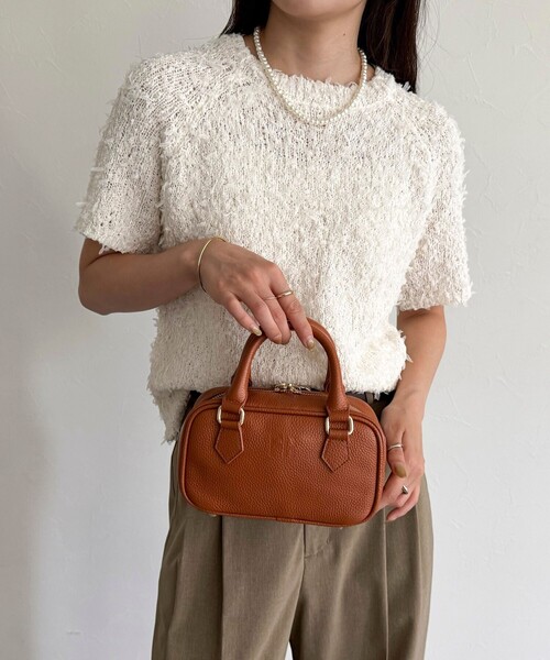 fredy emue（フレディエミュ）の「FRミニレザーボストンバッグ（ショルダーバッグ・レディース・ブラック/キャメル・FREE）」の7枚目の写真