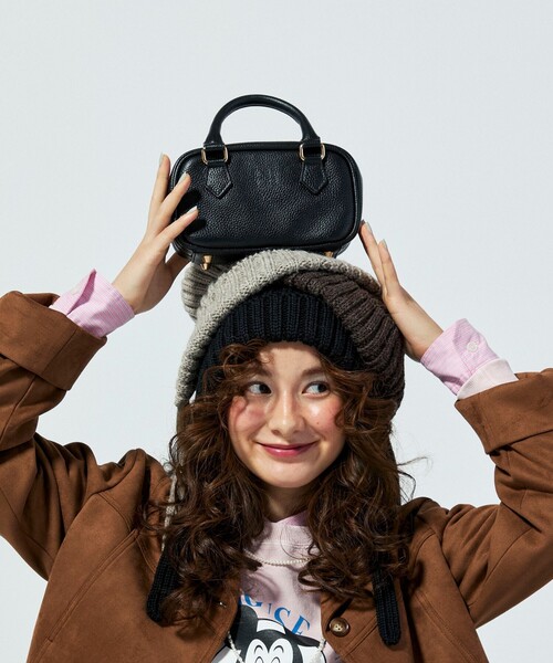 fredy emue（フレディエミュ）の「FRミニレザーボストンバッグ（ショルダーバッグ・レディース・ブラック/キャメル・FREE）」の4枚目の写真