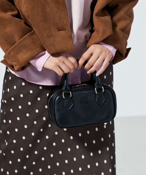 fredy emue（フレディエミュ）の「FRミニレザーボストンバッグ（ショルダーバッグ・レディース・ブラック/キャメル・FREE）」の3枚目の写真